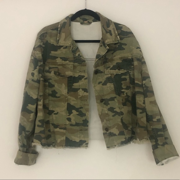 Short distressed camo jacket - Picture 3 of 7